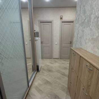 Продается 1-комнатная квартира, 45,6 м²