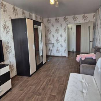 Сдается 1-комнатная квартира, 42 м²