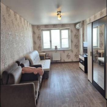 Сдается 1-комнатная квартира, 42 м²