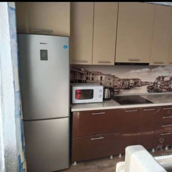 Сдается 1-комнатная квартира, 52 м²