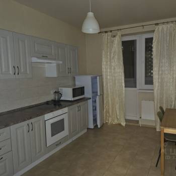 Продается 1-комнатная квартира, 50 м²