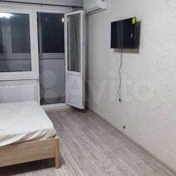 Сдается 1-комнатная квартира, 39 м²