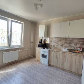 Сдается 1-комнатная квартира, 39 м²