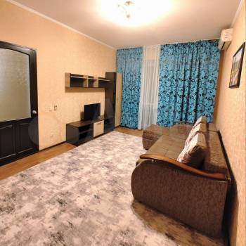 Сдается 1-комнатная квартира, 46 м²