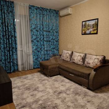 Сдается 1-комнатная квартира, 46 м²