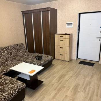 Сдается 1-комнатная квартира, 45 м²