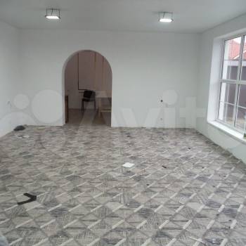 Сдается Нежилое помещение, 300 м²