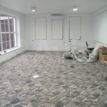 Сдается Нежилое помещение, 300 м²