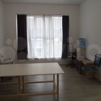 Сдается Нежилое помещение, 300 м²