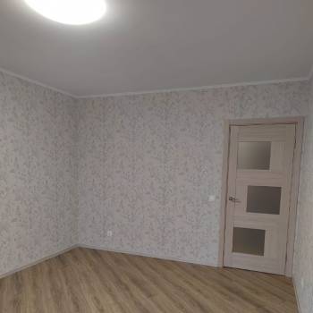 Продается 1-комнатная квартира, 40 м²