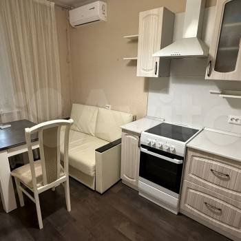 Продается 1-комнатная квартира, 41,8 м²