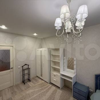 Продается 1-комнатная квартира, 41,8 м²