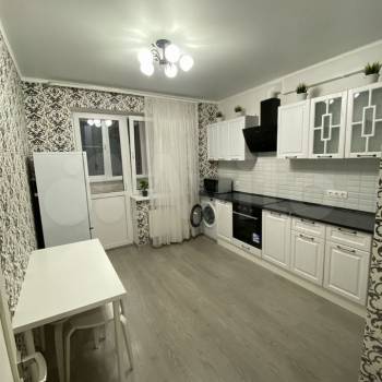 Сдается 1-комнатная квартира, 42 м²