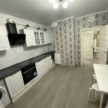 Сдается 1-комнатная квартира, 42 м²