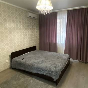 Сдается 1-комнатная квартира, 42 м²