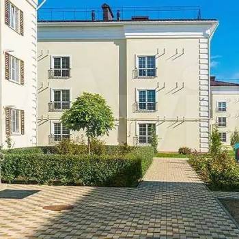 Сдается 2-х комнатная квартира, 75 м²