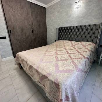 Сдается 2-х комнатная квартира, 75 м²