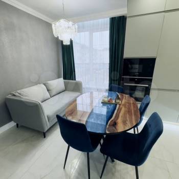 Сдается 2-х комнатная квартира, 75 м²