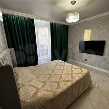 Сдается 2-х комнатная квартира, 75 м²