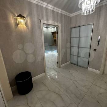 Сдается 2-х комнатная квартира, 75 м²