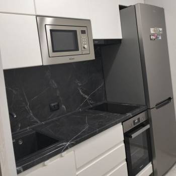 Продается 1-комнатная квартира, 27,3 м²