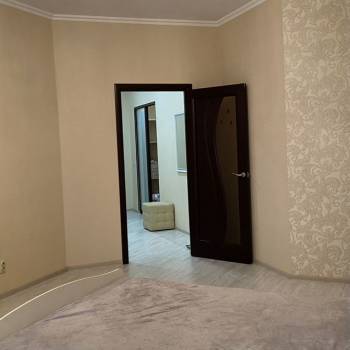 Сдается 1-комнатная квартира, 58 м²