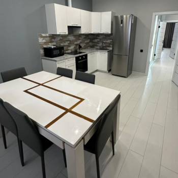 Сдается 2-х комнатная квартира, 73 м²