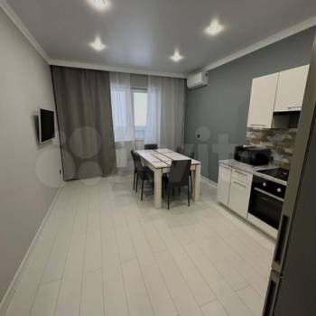 Сдается 2-х комнатная квартира, 73 м²