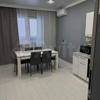 Сдается 2-х комнатная квартира, 73 м²