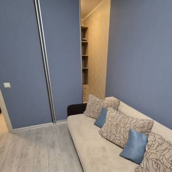 Сдается 1-комнатная квартира, 42 м²