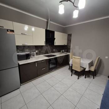 Сдается 1-комнатная квартира, 42 м²