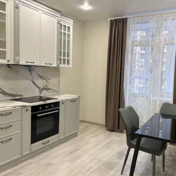 Сдается 1-комнатная квартира, 42 м²
