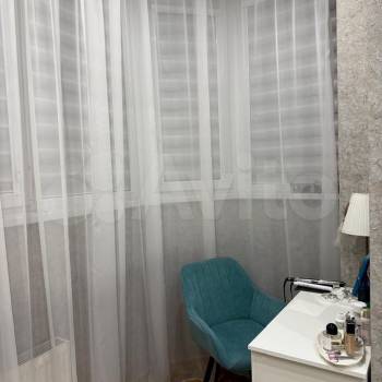 Продается 3-х комнатная квартира, 200 м²