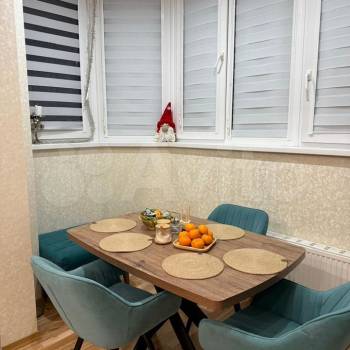 Продается 3-х комнатная квартира, 200 м²