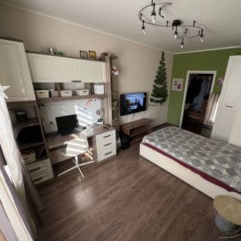 Продается 2-х комнатная квартира, 54 м²