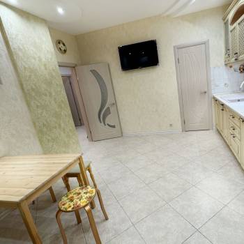 Сдается Многокомнатная квартира, 104 м²