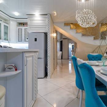 Продается Многокомнатная квартира, 144 м²