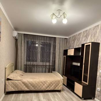 Сдается 1-комнатная квартира, 43 м²