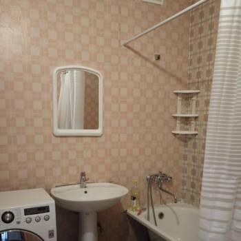 Сдается 1-комнатная квартира, 45 м²