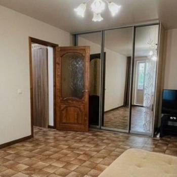 Сдается 1-комнатная квартира, 38 м²