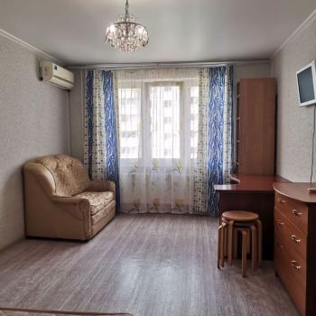 Сдается 1-комнатная квартира, 40 м²