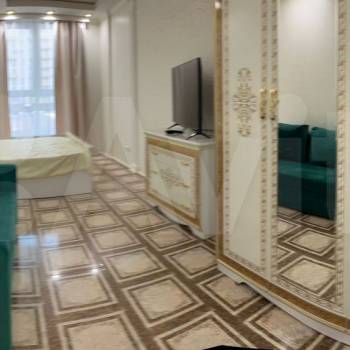 Сдается 1-комнатная квартира, 42 м²