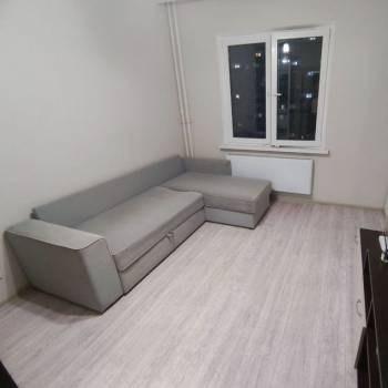 Сдается 1-комнатная квартира, 38 м²