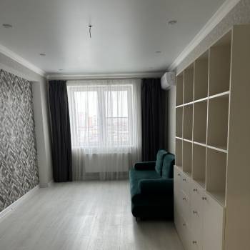 Сдается 1-комнатная квартира, 43 м²