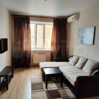 Сдается 1-комнатная квартира, 39 м²