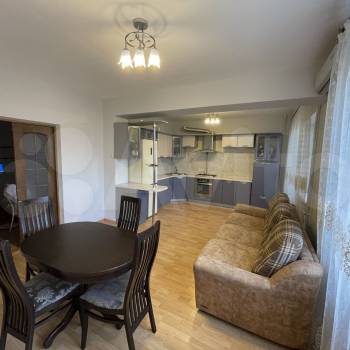 Продается 3-х комнатная квартира, 104 м²