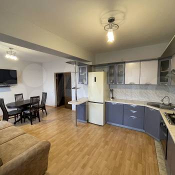 Продается 3-х комнатная квартира, 104 м²