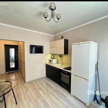 Сдается 1-комнатная квартира, 39 м²