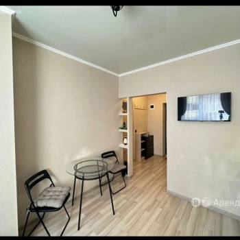 Сдается 1-комнатная квартира, 39 м²