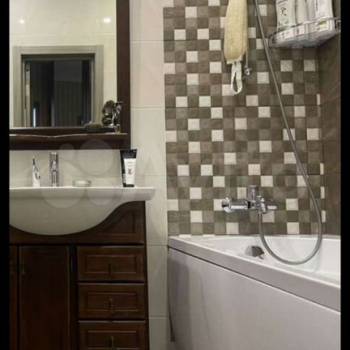 Сдается 1-комнатная квартира, 50 м²